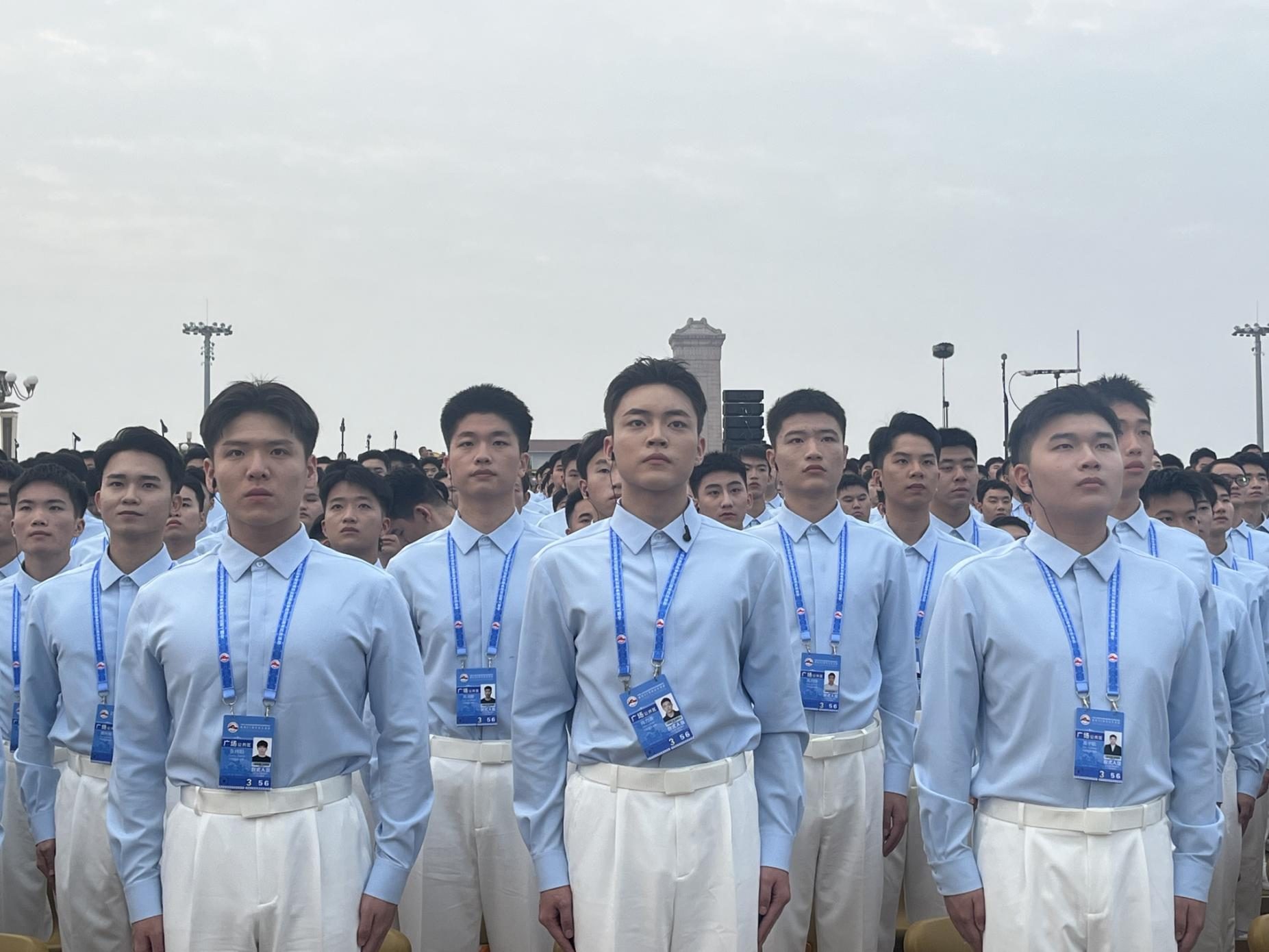 躬身力行青春服务显担当